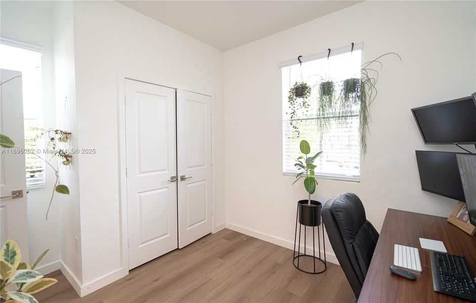 Furnished interior view inside a new home in , Homestead (Image 31).