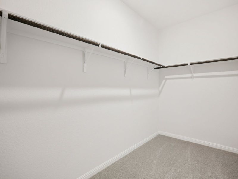 Spacious, unfurnished interior of a new home in Prairie Winds - Boulevard Collection, Hutto (Image 9).