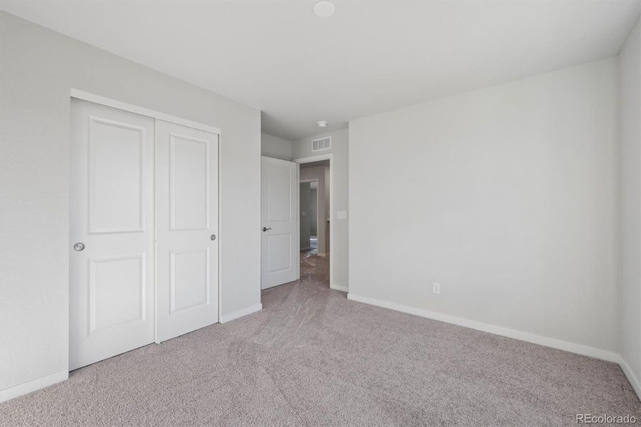 Spacious, unfurnished interior of a new home in Farmlore, Brighton (Image 22).