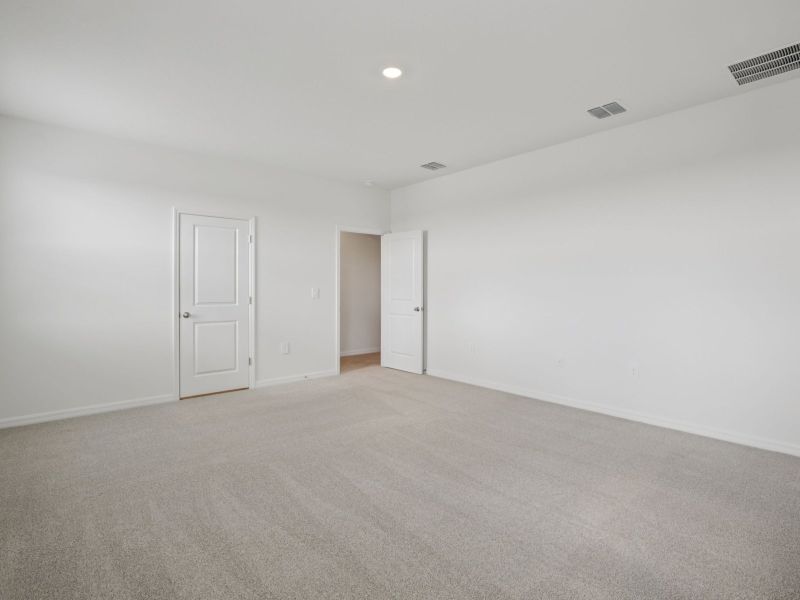 Spacious, unfurnished interior of a new home in Coasterra - Reserve Series, Palmetto (Image 20).