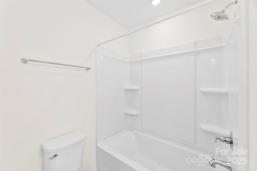 Image 31 of a home in .