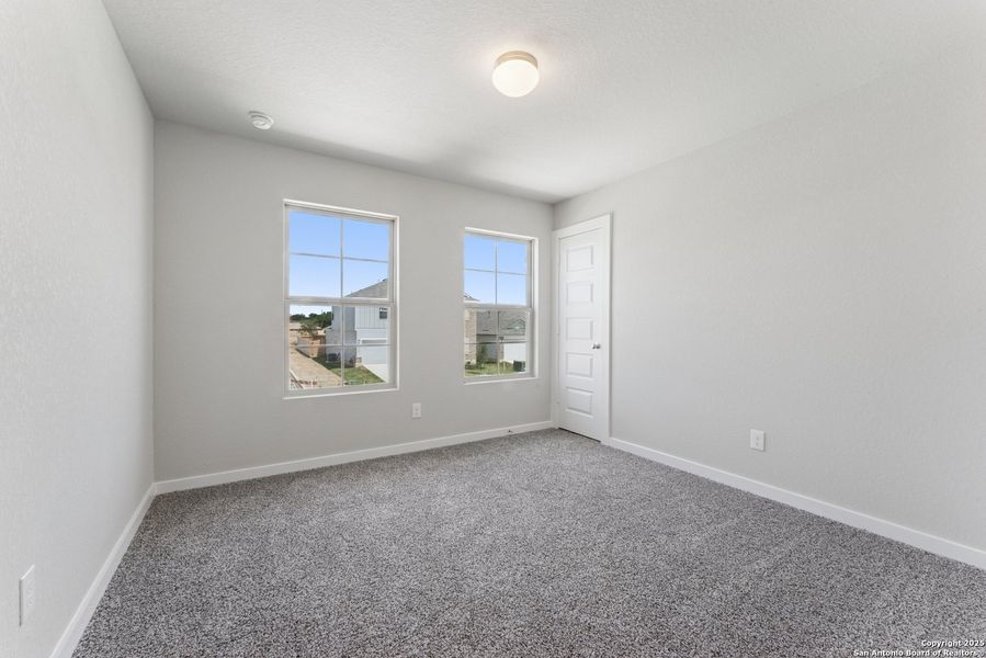 Spacious, unfurnished interior of a new home in Mesquite Ridge, San Antonio (Image 27). Spacious, unfurnished interior of a new home in Mesquite Ridge, San Antonio (Image 27).