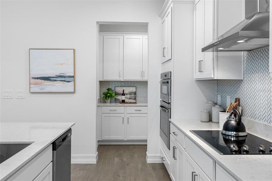 Furnished interior view inside a new home in Pearl Estates, Lutz (Image 29). Furnished interior view inside a new home in Pearl Estates, Lutz (Image 29).