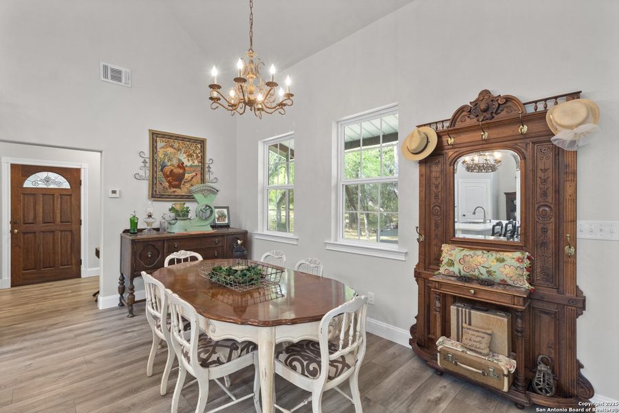 Furnished interior view inside a new home in , Bandera (Image 6).