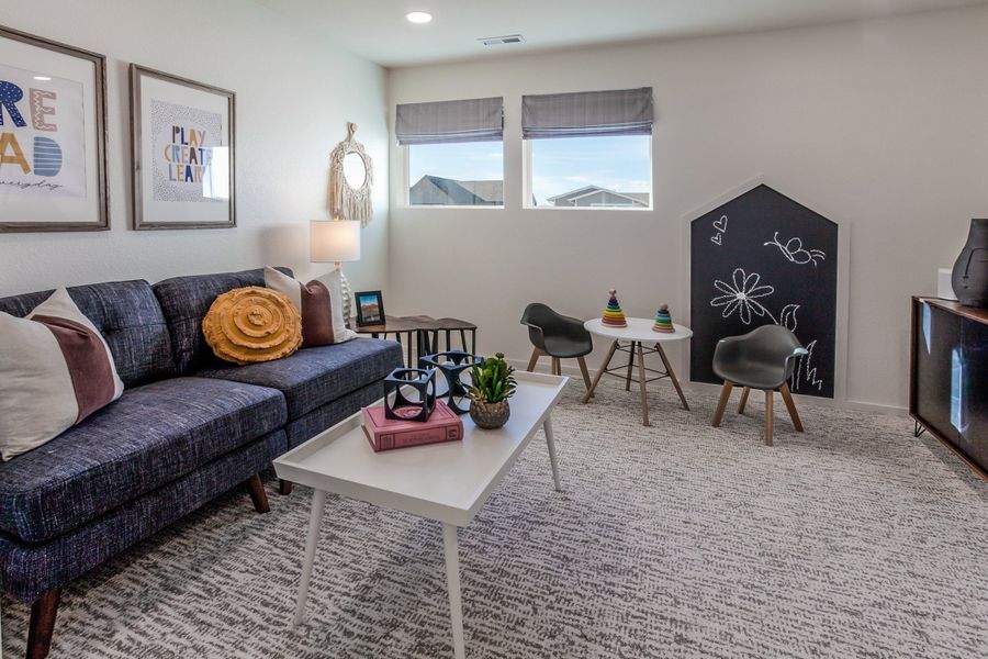 Representative furnished interior of a home built from the Twain by Hartford Homes in Trailside, Timnath (Image 50).