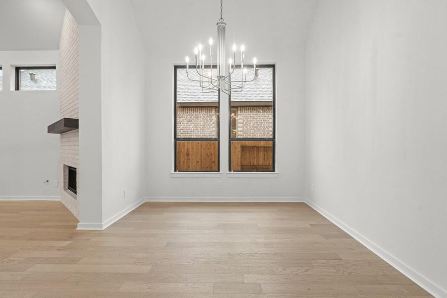Spacious, unfurnished interior of a new home in Grange, Katy (Image 19).
