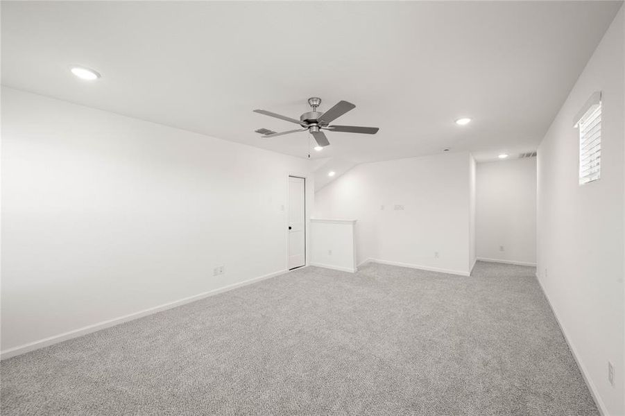 116 Honey Bee- Gameroom-2