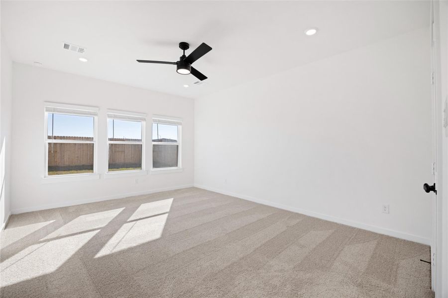Spacious, unfurnished interior of a new home in , Manvel (Image 29).