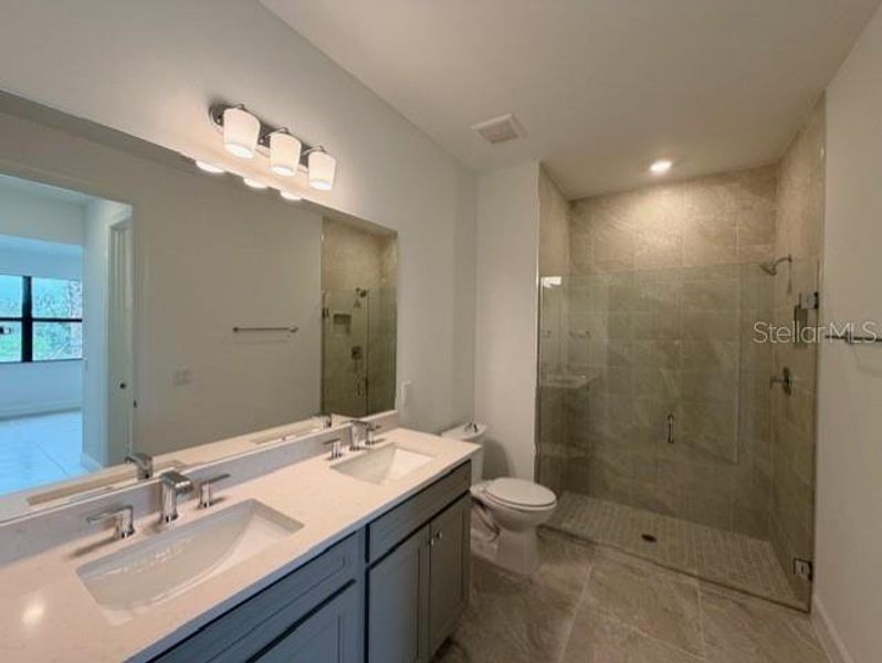 Furnished interior view inside a new home in Del Webb Catalina, Lakewood Ranch (Image 6). Furnished interior view inside a new home in Del Webb Catalina, Lakewood Ranch (Image 6).