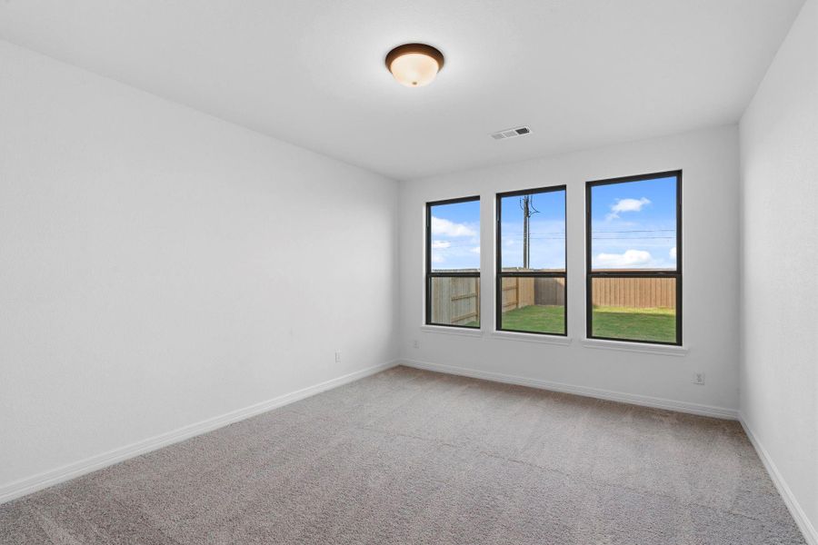 Spacious, unfurnished interior of a new home in Brookewater, Rosenberg (Image 25).