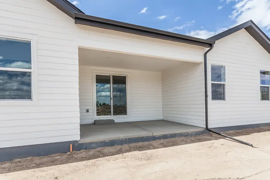 Representative exterior details of a home built from the Morrison by Hartford Homes in Prairie Song, Windsor (Image 39).