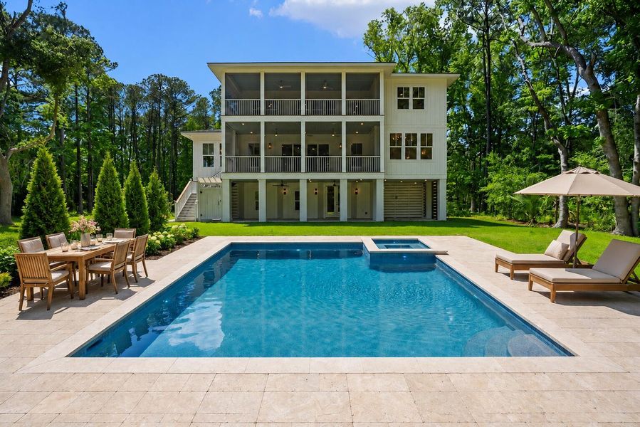 Condo located in Awendaw, SC showcasing its design and architecture (Image 5).