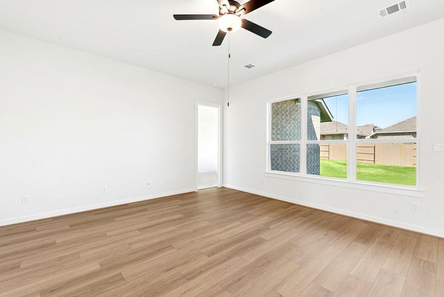 Spacious, unfurnished interior of a new home in The Colony, Bastrop (Image 13). Spacious, unfurnished interior of a new home in The Colony, Bastrop (Image 13).