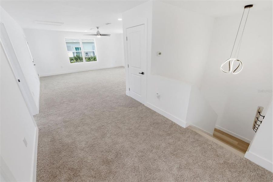 Spacious, unfurnished interior of a new home in , St. Petersburg (Image 26).