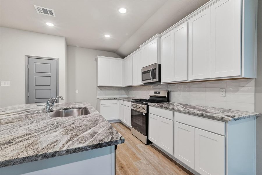 Furnished interior view inside a new home in Rollingbrook Estates, Baytown (Image 12).