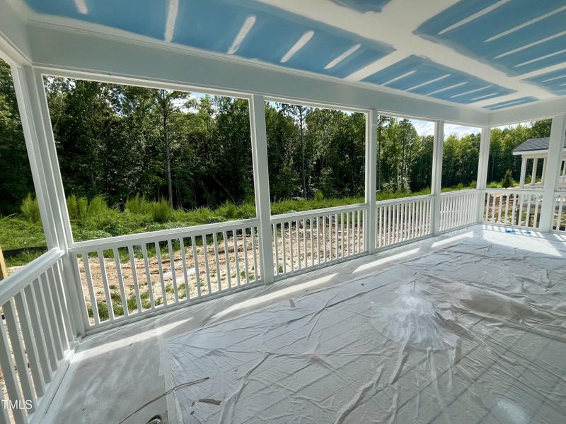 2B0DDC51-06CA-4DF6-BDEB-14AA3937CC31