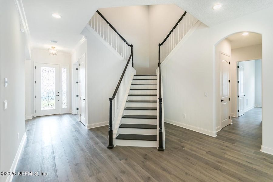 Spacious, unfurnished interior of a new home in , St. Augustine (Image 30).