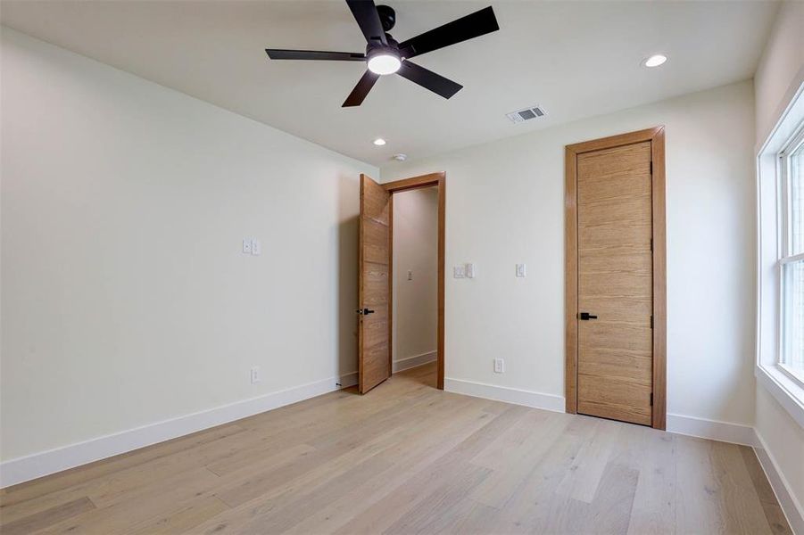 Spacious, unfurnished interior of a new home in , Keller (Image 34).