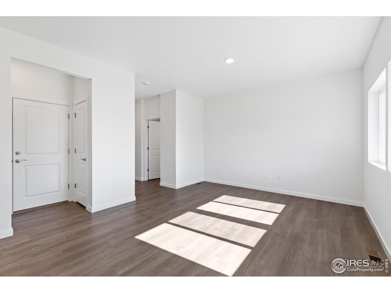 Spacious, unfurnished interior of a new home in Bloom, Fort Collins (Image 9).
