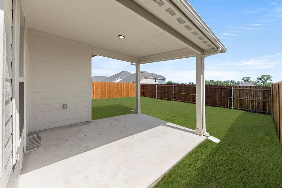 25. 1617 Meadow Crest - Patio 25. 1617 Meadow Crest - Patio