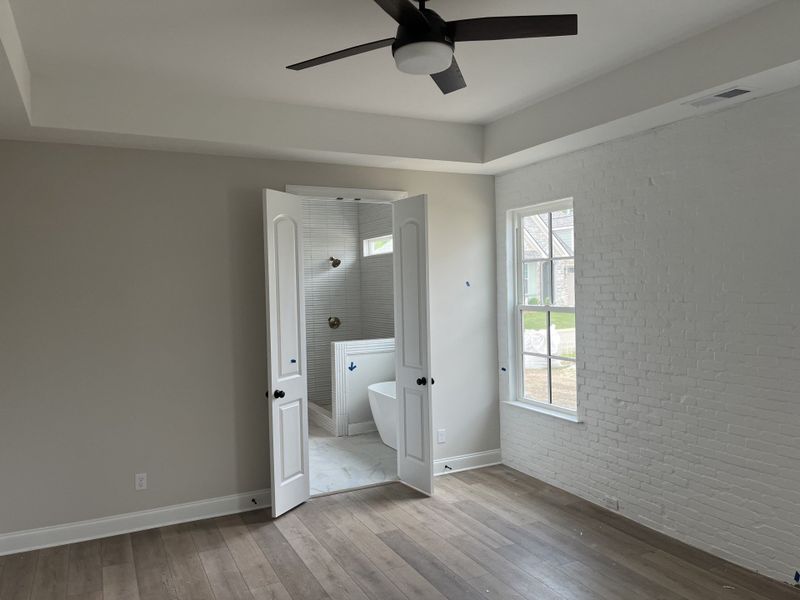 Spacious, unfurnished interior of a new home in Heritage Walk, Chattanooga (Image 13).