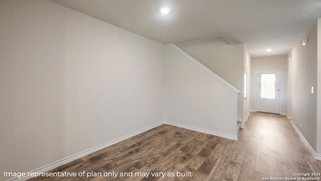 Spacious, unfurnished interior of a new home in Brookstone Creek, San Antonio (Image 11). Spacious, unfurnished interior of a new home in Brookstone Creek, San Antonio (Image 11).
