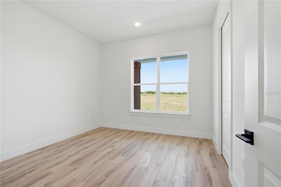 Spacious, unfurnished interior of a new home in , Dunnellon (Image 15).