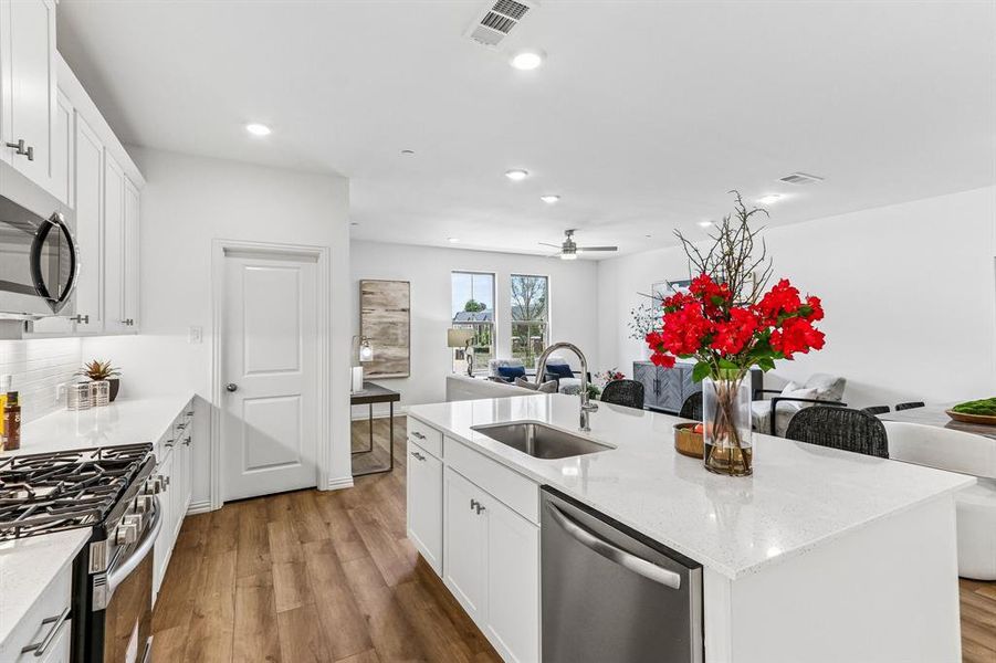 Our Emily floor plan offers a kitchen any chef would be proud to call their own! Our Emily floor plan offers a kitchen any chef would be proud to call their own!
