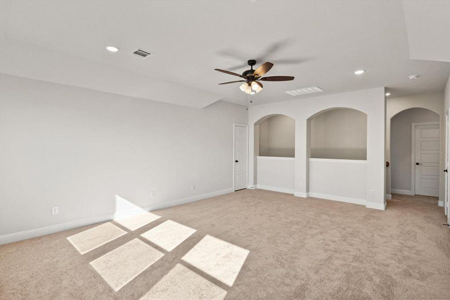 Spacious, unfurnished interior of a new home in Massey Meadows, Midlothian (Image 22).