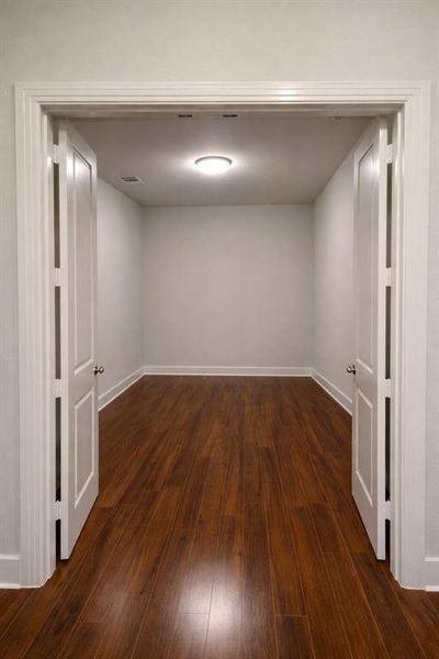 Spacious, unfurnished interior of a new home in , Fate (Image 22).