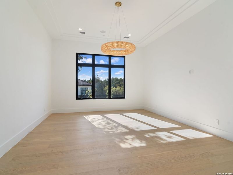 Spacious, unfurnished interior of a new home in , San Antonio (Image 46).