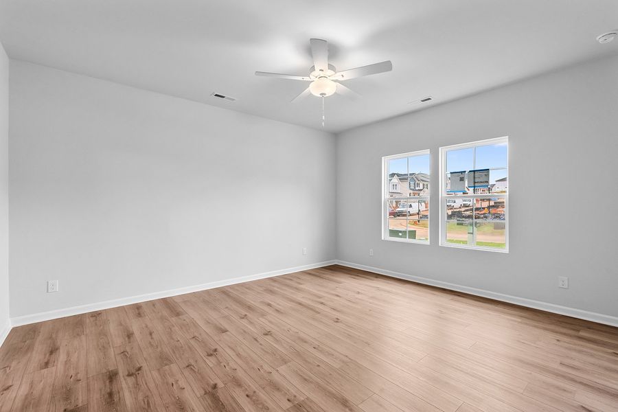 Spacious, unfurnished interior of a new home in Hanes Lake, Winston-Salem (Image 23).