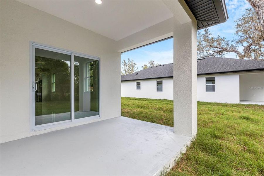 Exterior details and patio area of a home in , Tampa (Image 32).