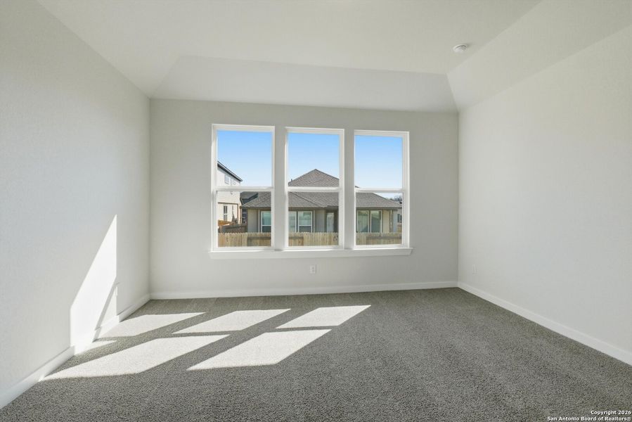 Spacious, unfurnished interior of a new home in Park Hill Commons, San Antonio (Image 12).