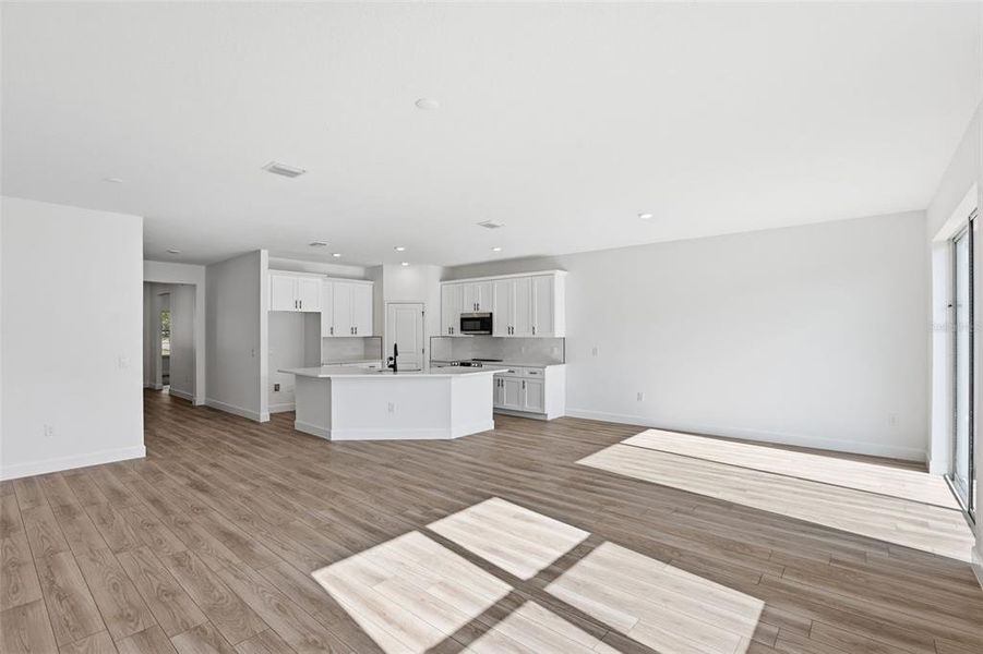 Spacious, unfurnished interior of a new home in , Sanford (Image 15).