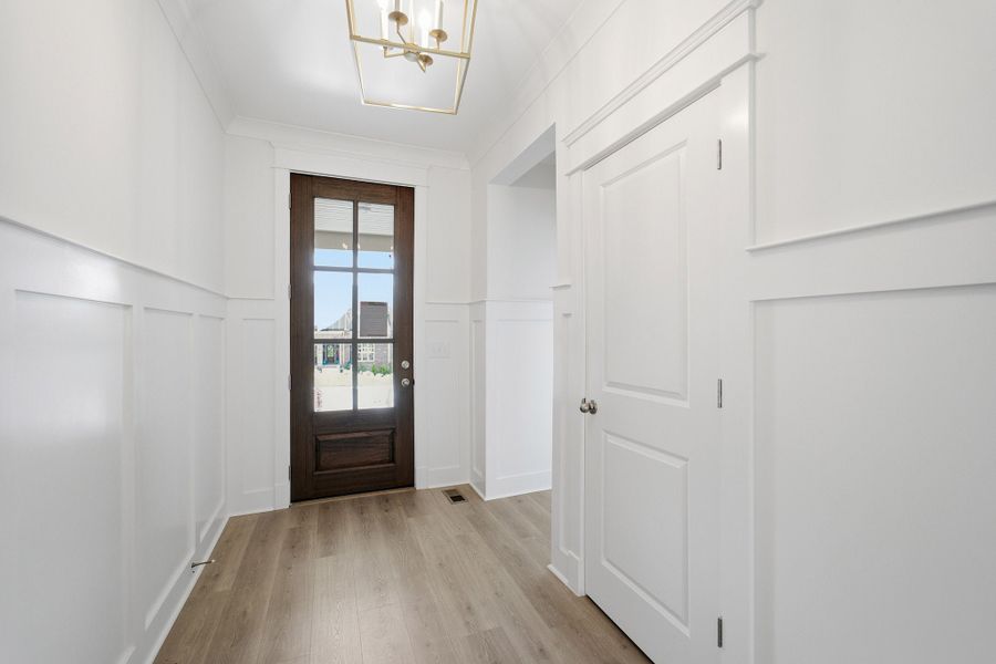 Spacious, unfurnished interior of a new home in Aden Woods, Fairview (Image 22).