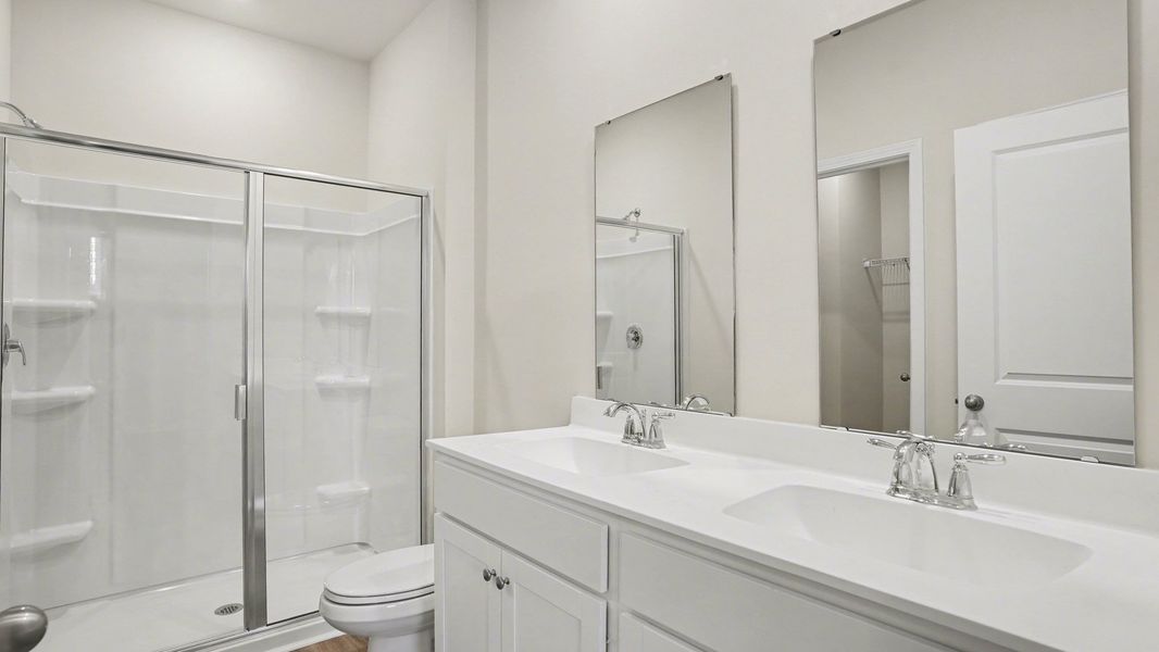 Representative furnished interior of a home built from the Greenbriar by D.R. Horton in Southshore Bay, Sunset Beach (Image 7).