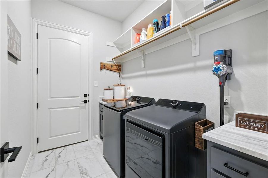 Furnished interior view inside a new home in , Justin (Image 26). Furnished interior view inside a new home in , Justin (Image 26).