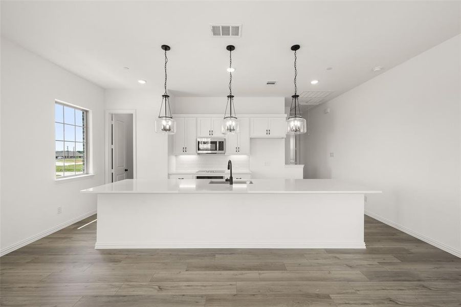 12_632 Big Bend- Kitchen-Great Room-2 12_632 Big Bend- Kitchen-Great Room-2