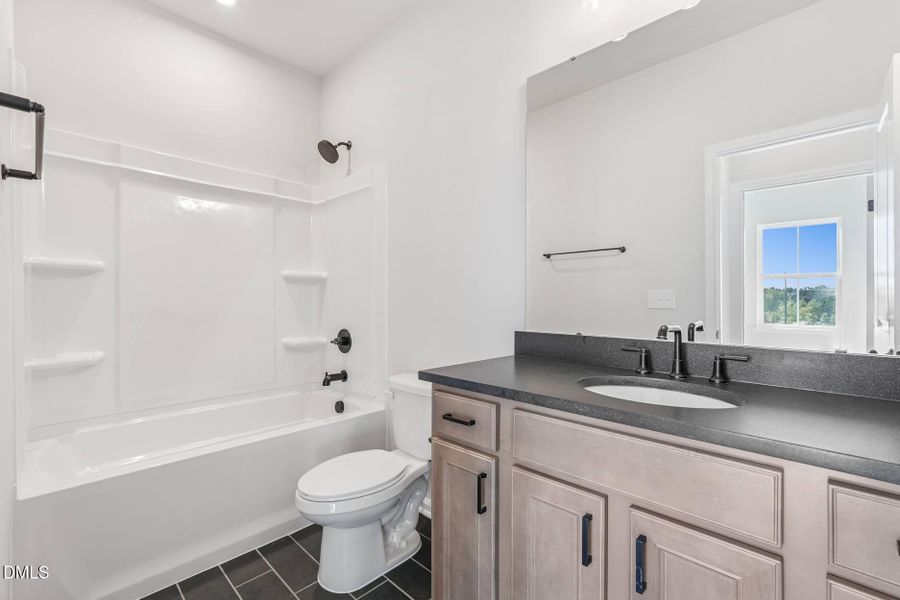 Twinleaf Townes 74_Bathroom 1_10.6.25_we Twinleaf Townes 74_Bathroom 1_10.6.25_we