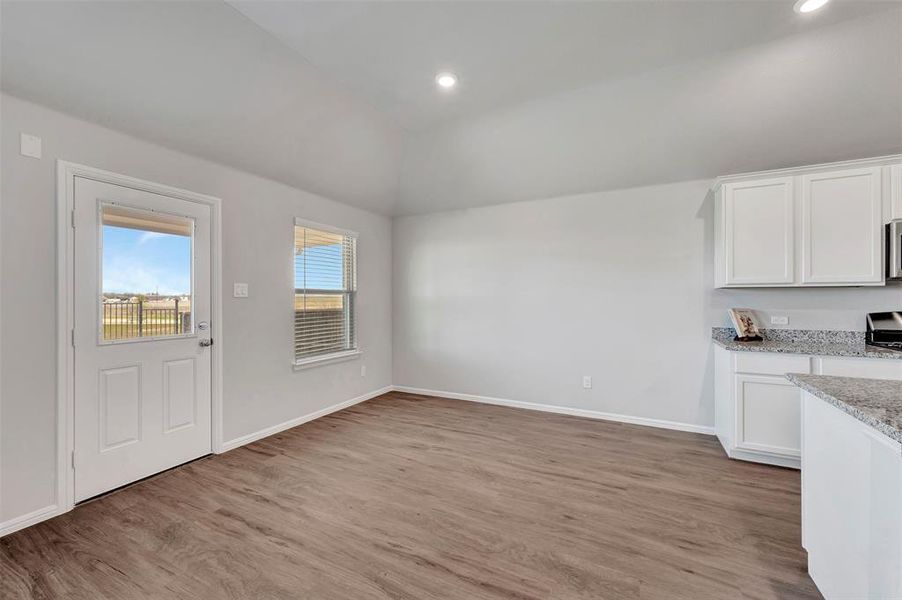 Spacious, unfurnished interior of a new home in Lane Ranch, Sanger (Image 39).