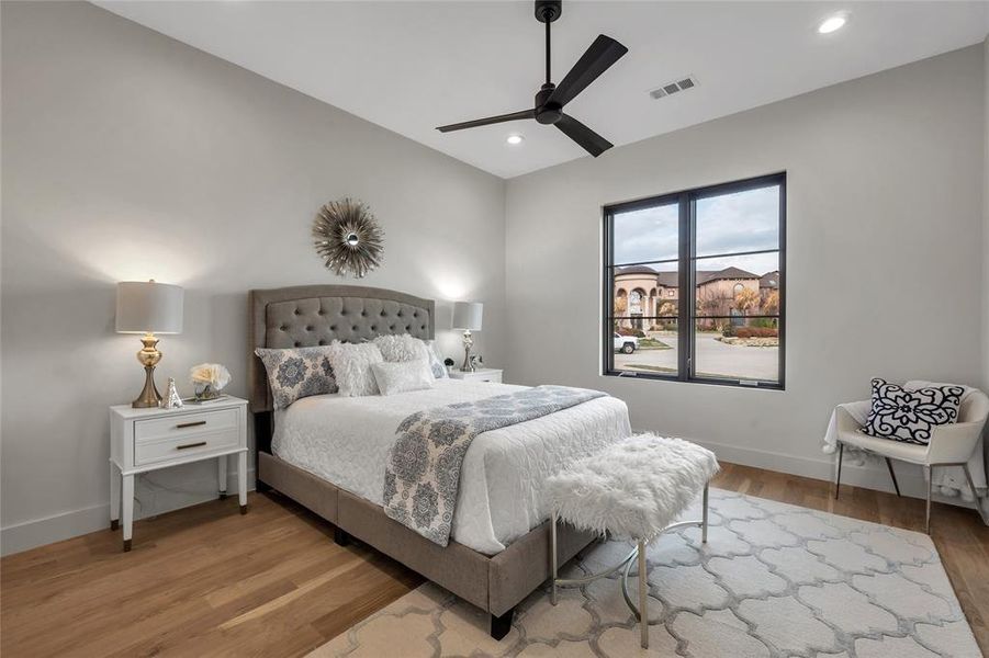 Furnished interior view inside a new home in Montclair, Prosper (Image 8).