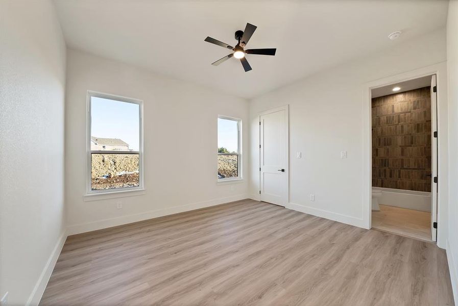 Spacious, unfurnished interior of a new home in , Weatherford (Image 33). Spacious, unfurnished interior of a new home in , Weatherford (Image 33).