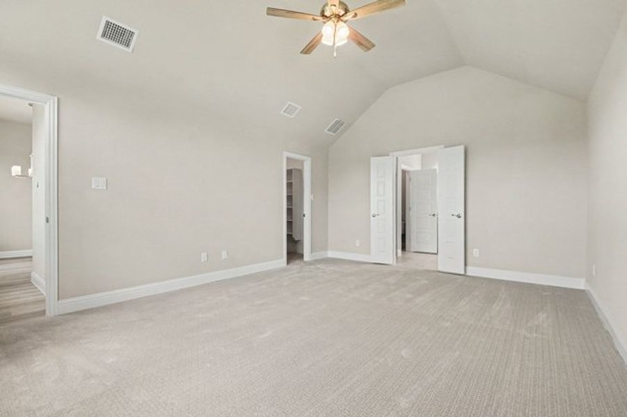 Spacious, unfurnished interior of a new home in Cole Crossing Estates, DeSoto (Image 25).