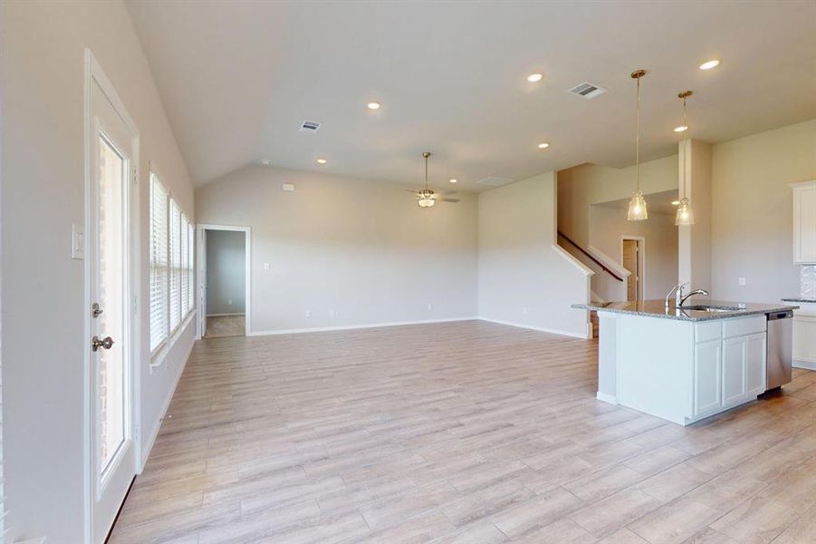 Spacious, unfurnished interior of a new home in Prairie Ridge at Goodland, Venus (Image 25). Spacious, unfurnished interior of a new home in Prairie Ridge at Goodland, Venus (Image 25).
