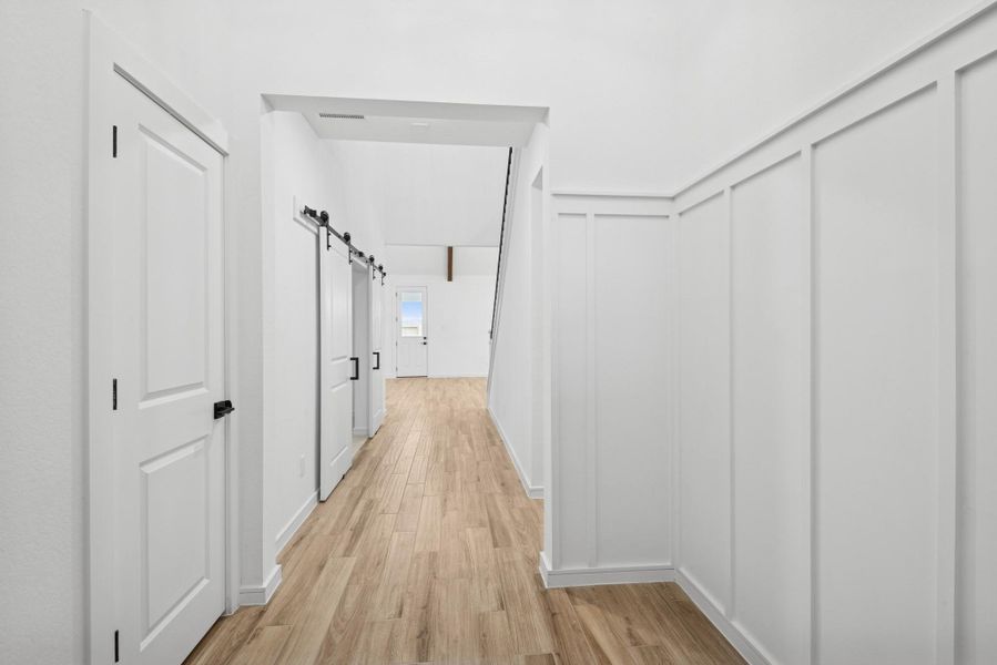 Spacious, unfurnished interior of a new home in Harvest Pointe, Needville (Image 15).