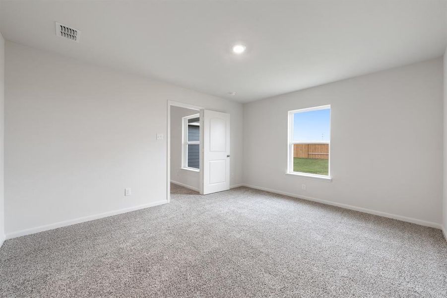 Spacious, unfurnished interior of a new home in Delano Estates, Greenville (Image 5).