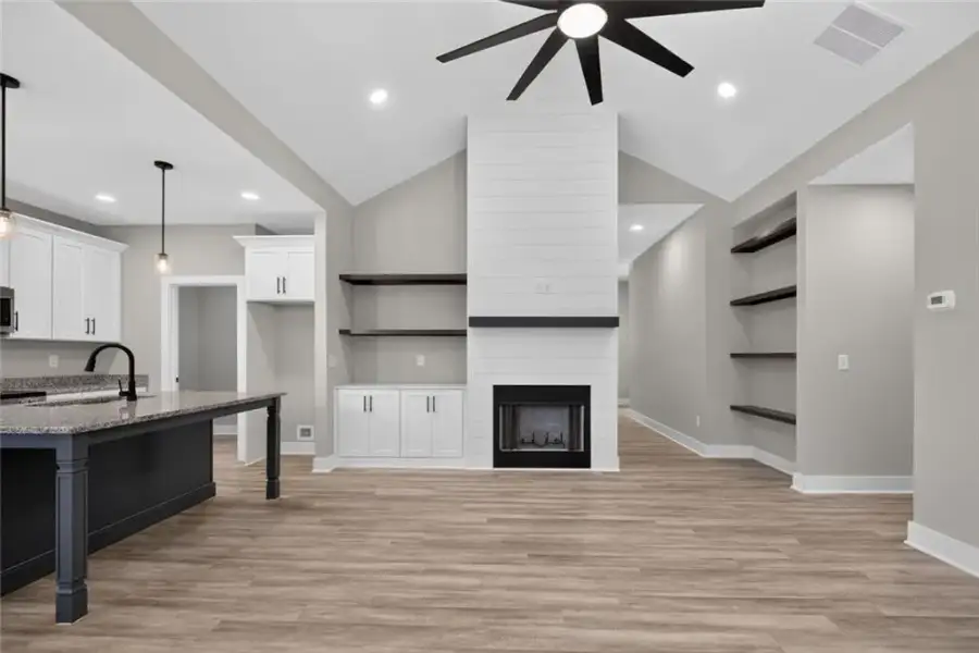 Furnished interior view inside a new home in , Dallas (Image 15). Furnished interior view inside a new home in , Dallas (Image 15).
