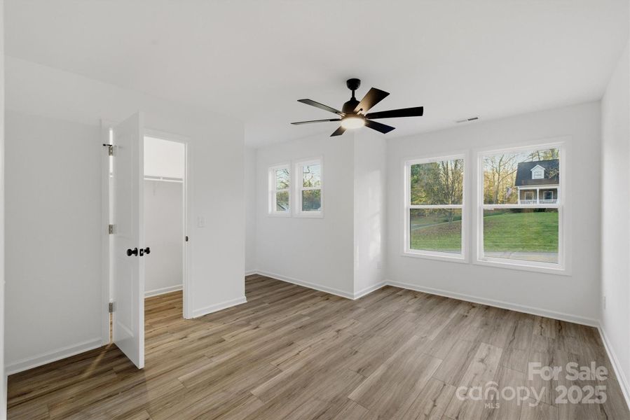 Spacious, unfurnished interior of a new home in , Hickory (Image 20).
