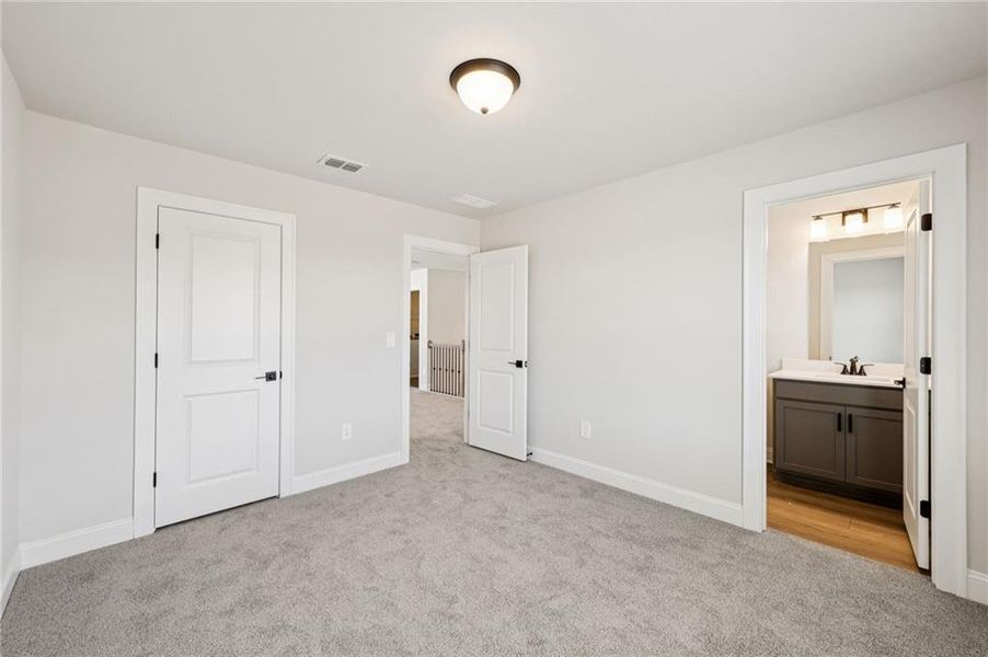 Spacious, unfurnished interior of a new home in River Pointe, Monroe (Image 29).